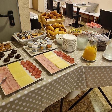 Hotel Maeva ,1 Star B&B Lloret de Mar Ngoại thất bức ảnh