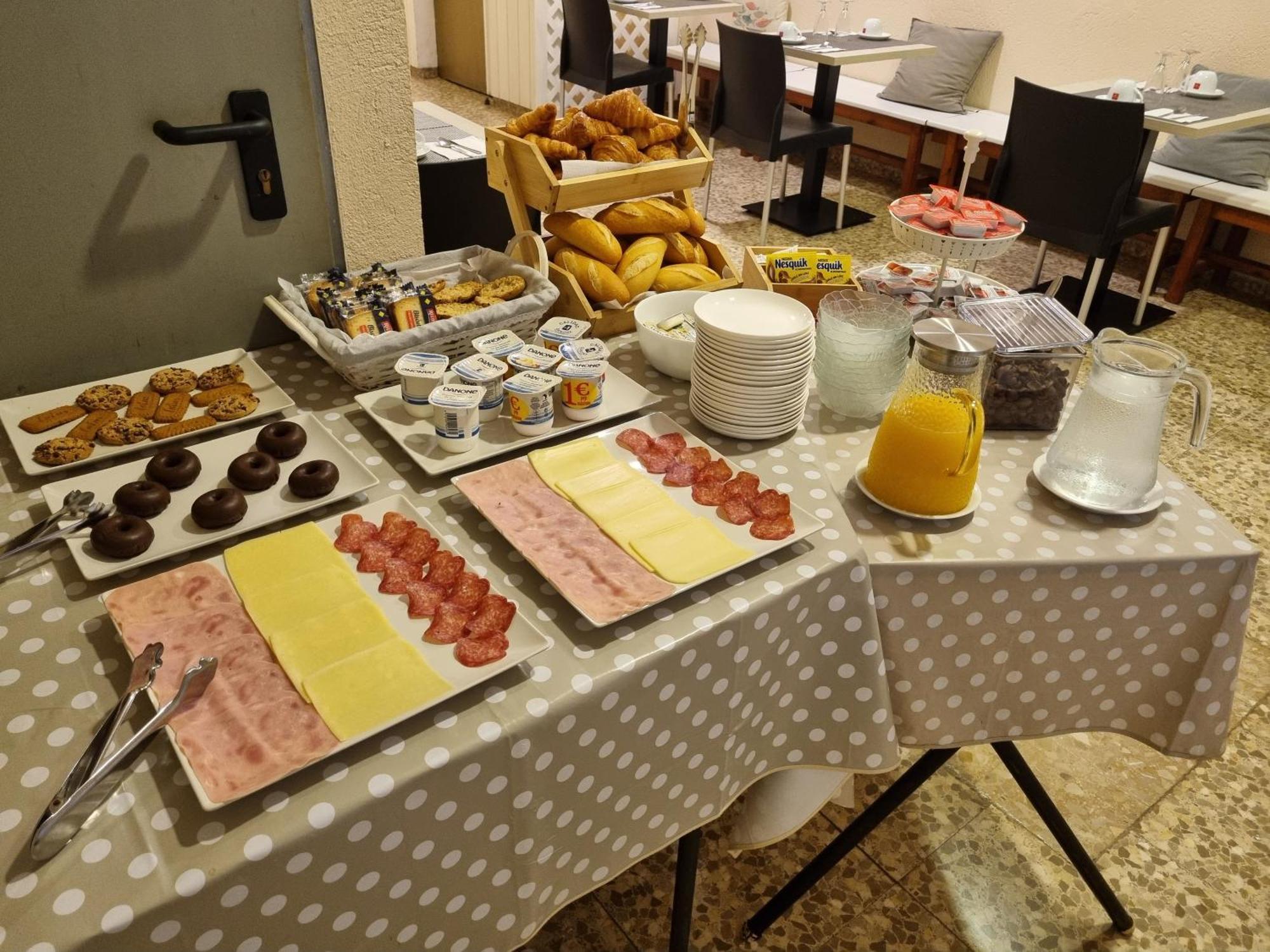 Hotel Maeva ,1 Star B&B Lloret de Mar Ngoại thất bức ảnh
